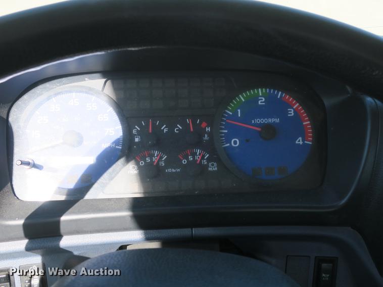 image for item DB8807 2007 Hino 308 truck cab and chassis