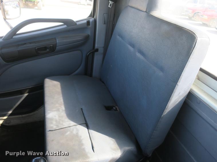 image for item DB8807 2007 Hino 308 truck cab and chassis