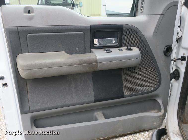 image for item DB8836 2007 Ford F150 XL pickup truck