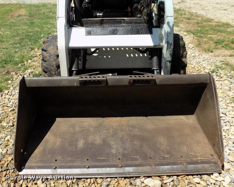 image for item DB9717 2007 Bobcat S185 skid steer