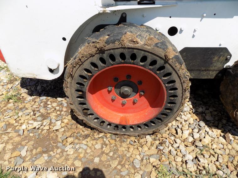 image for item DB9717 2007 Bobcat S185 skid steer