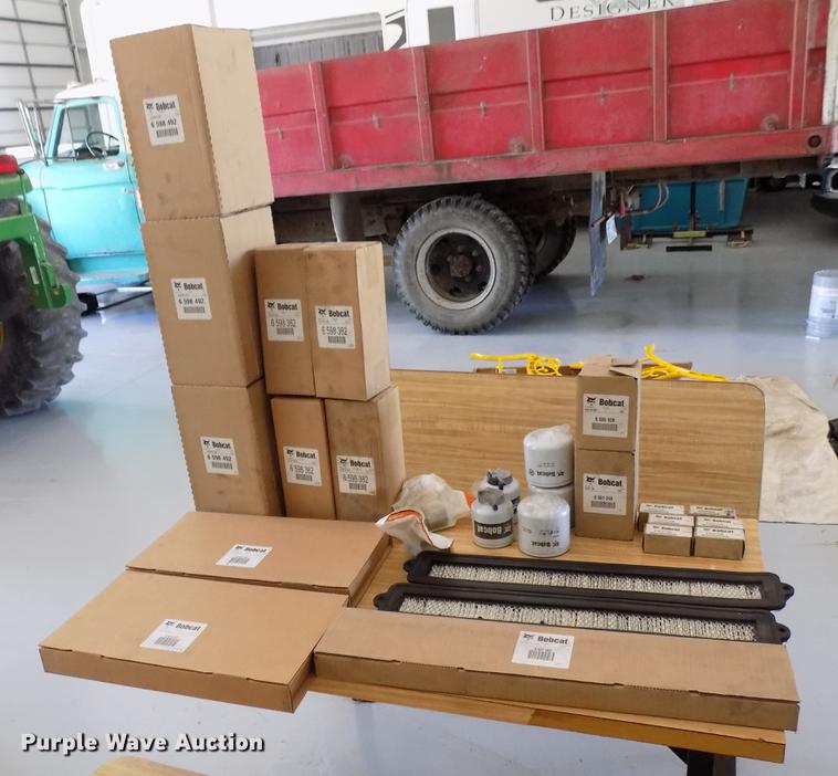 image for item DB9717 2007 Bobcat S185 skid steer