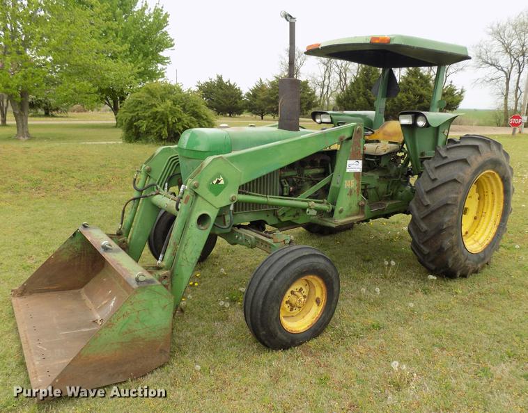 image for item DB9736 John Deere 2440 tractor