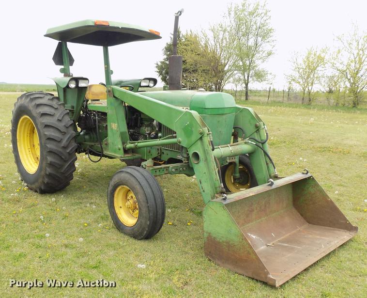 image for item DB9736 John Deere 2440 tractor