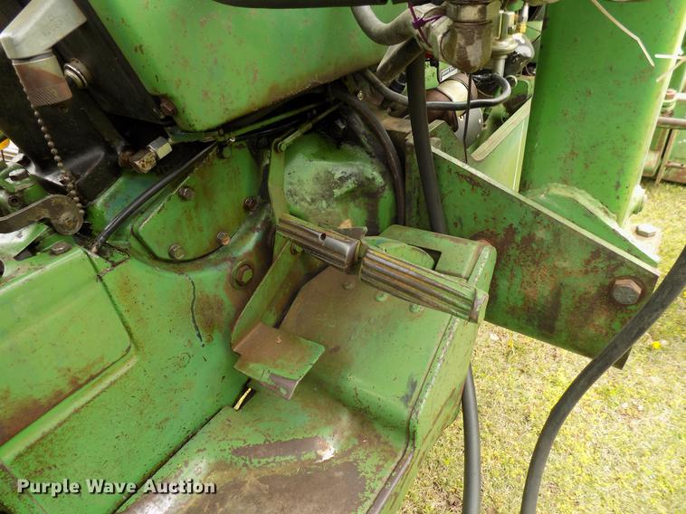 image for item DB9736 John Deere 2440 tractor