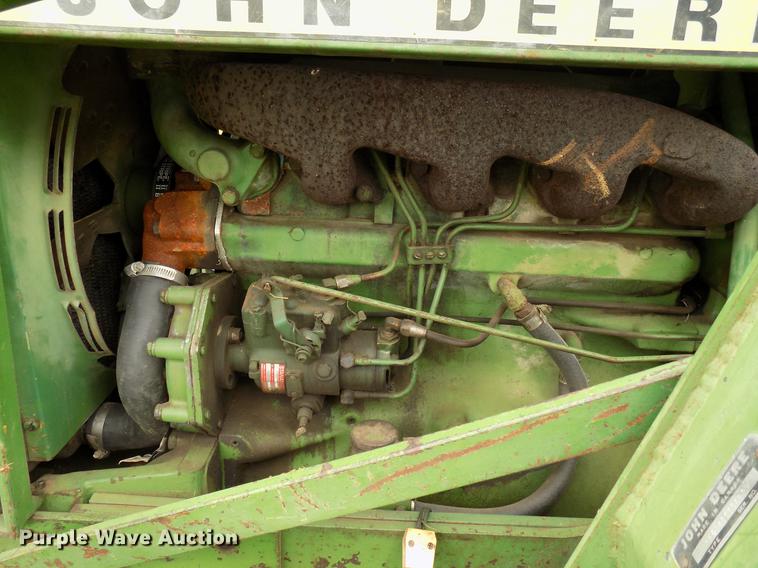 image for item DB9736 John Deere 2440 tractor