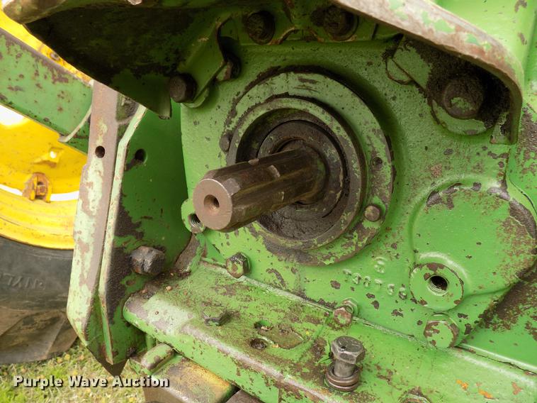 image for item DB9736 John Deere 2440 tractor