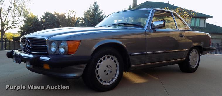 image for item DB9749 1988 Mercedes Benz 560 SL