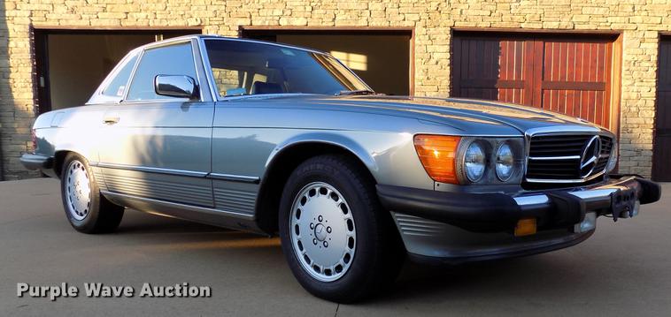 image for item DB9749 1988 Mercedes Benz 560 SL