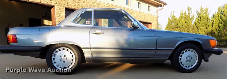 image for item DB9749 1988 Mercedes Benz 560 SL
