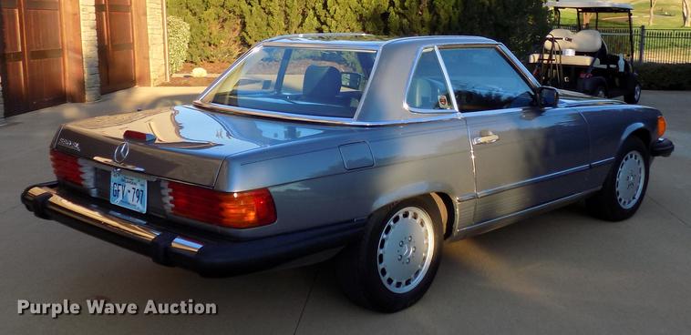 image for item DB9749 1988 Mercedes Benz 560 SL