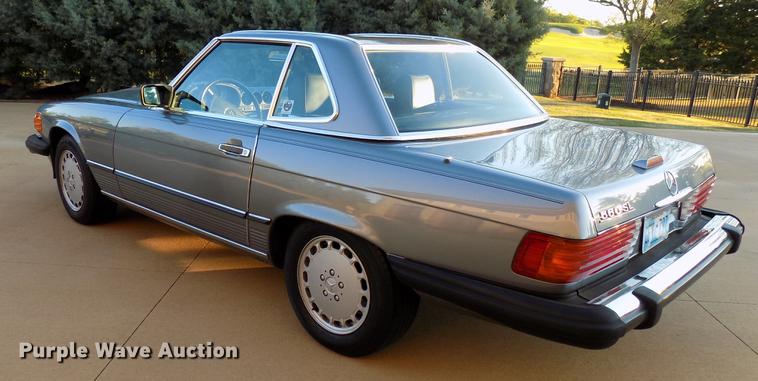 image for item DB9749 1988 Mercedes Benz 560 SL