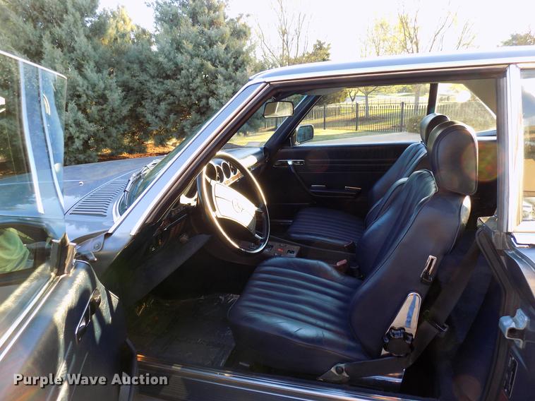 image for item DB9749 1988 Mercedes Benz 560 SL