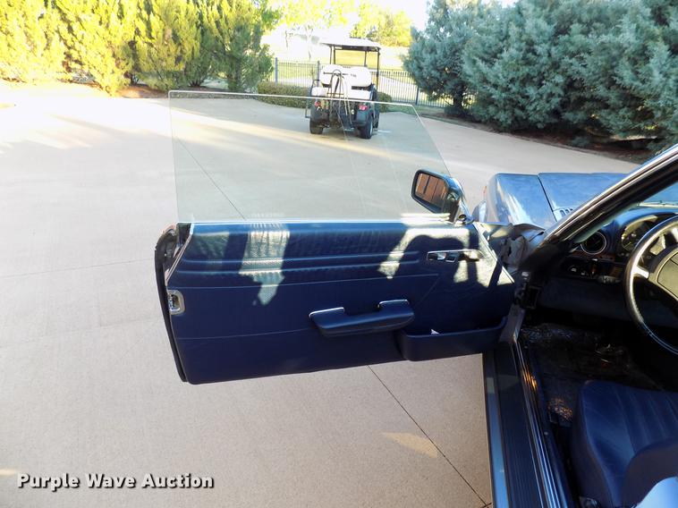 image for item DB9749 1988 Mercedes Benz 560 SL