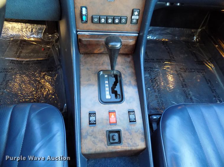 image for item DB9749 1988 Mercedes Benz 560 SL