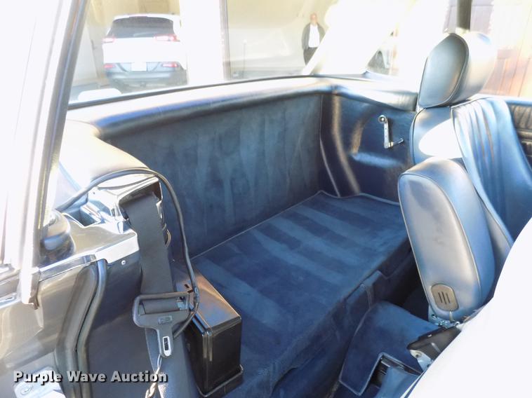 image for item DB9749 1988 Mercedes Benz 560 SL