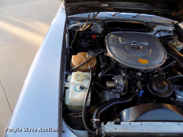 image for item DB9749 1988 Mercedes Benz 560 SL