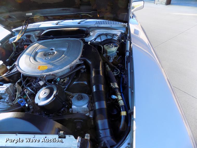 image for item DB9749 1988 Mercedes Benz 560 SL