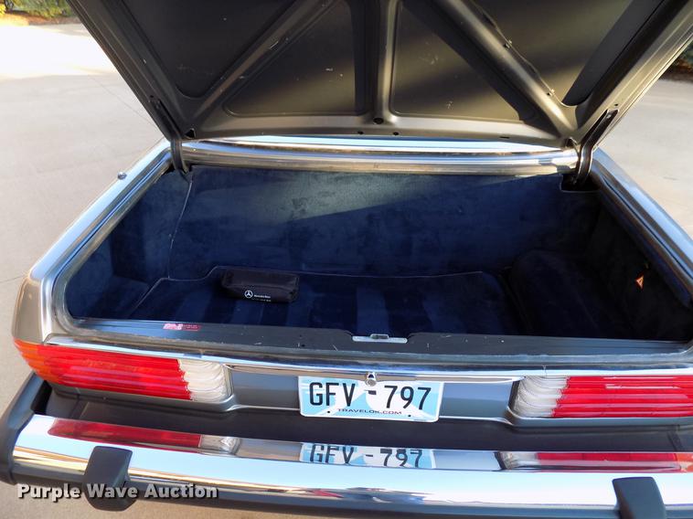 image for item DB9749 1988 Mercedes Benz 560 SL