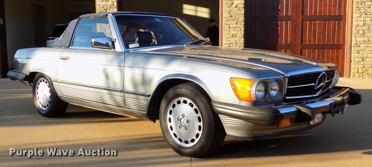 image for item DB9749 1988 Mercedes Benz 560 SL