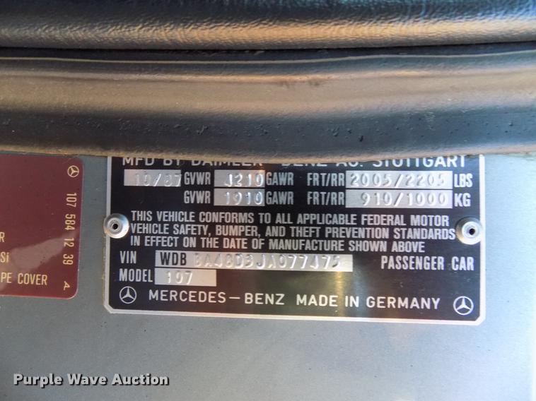 image for item DB9749 1988 Mercedes Benz 560 SL