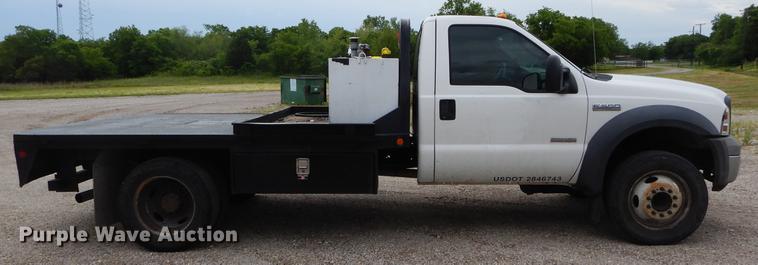 image for item DC0221 2005 Ford F550 flatbed truck