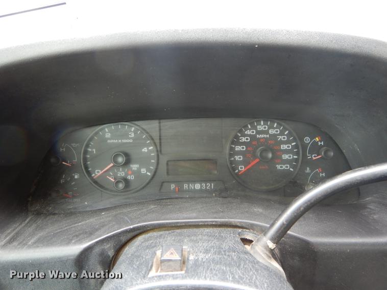 image for item DC0221 2005 Ford F550 flatbed truck