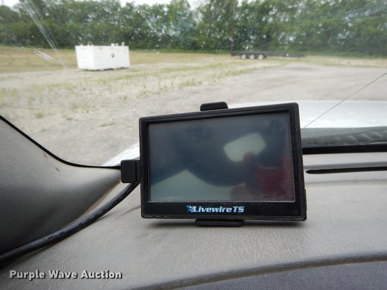 image for item DC0221 2005 Ford F550 flatbed truck