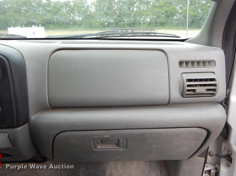 image for item DC0221 2005 Ford F550 flatbed truck