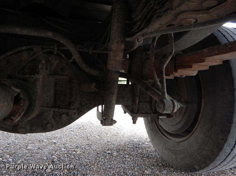 image for item DC0221 2005 Ford F550 flatbed truck