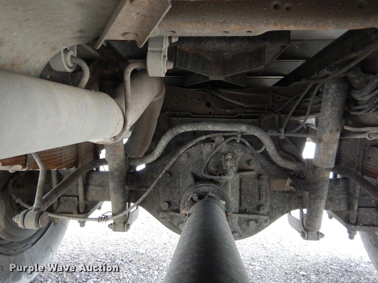 image for item DC0221 2005 Ford F550 flatbed truck