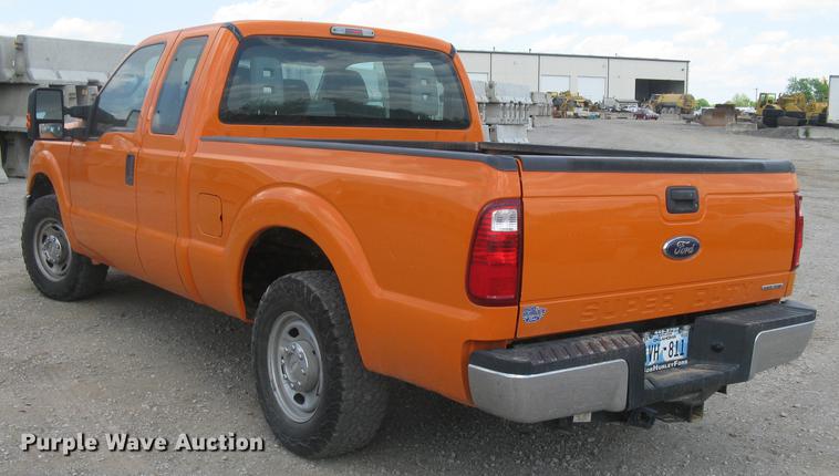 image for item DC1357 2013 Ford F250 Super Duty XL SuperCab pickup truck