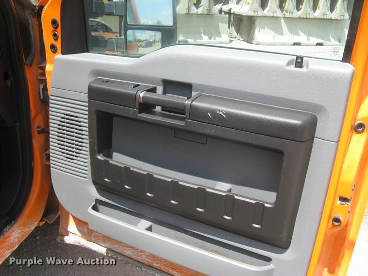 image for item DC1357 2013 Ford F250 Super Duty XL SuperCab pickup truck