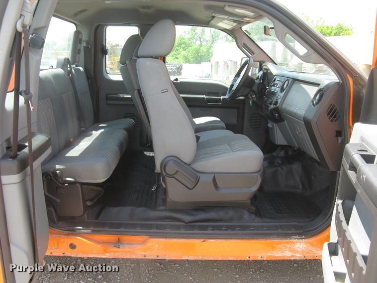 image for item DC1357 2013 Ford F250 Super Duty XL SuperCab pickup truck