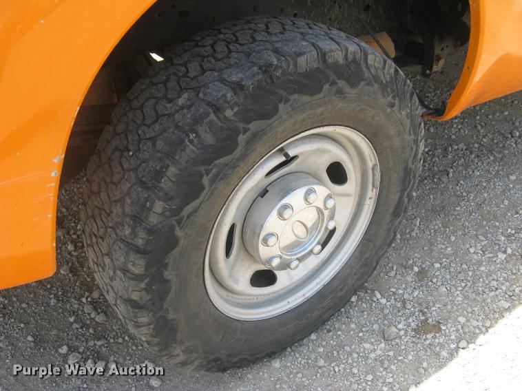 image for item DC1357 2013 Ford F250 Super Duty XL SuperCab pickup truck