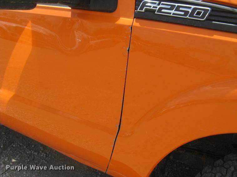 image for item DC1357 2013 Ford F250 Super Duty XL SuperCab pickup truck