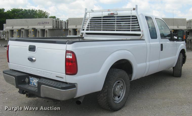 image for item DC1358 2015 Ford F250 Super Duty XL SuperCab pickup truck