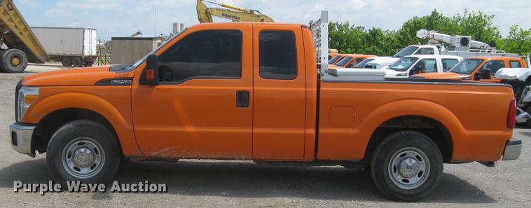 image for item DC1359 2013 Ford F250 Super Duty XL SuperCab pickup truck