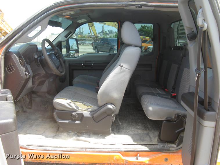 image for item DC1359 2013 Ford F250 Super Duty XL SuperCab pickup truck