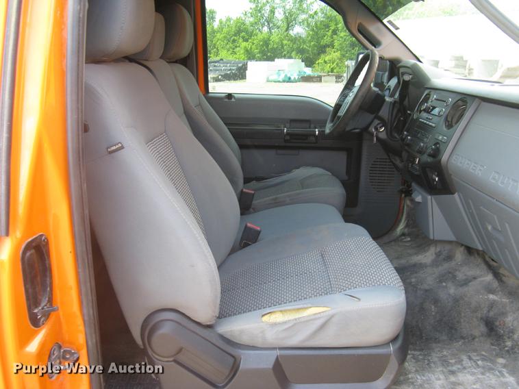 image for item DC1359 2013 Ford F250 Super Duty XL SuperCab pickup truck