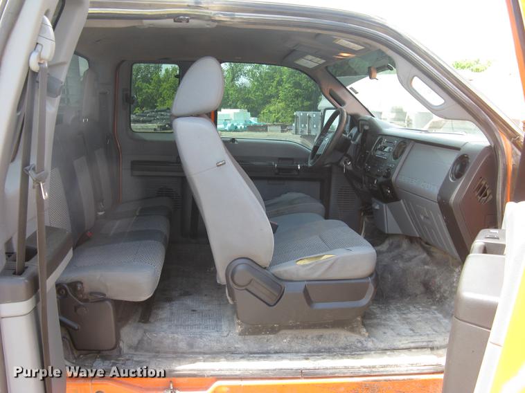 image for item DC1359 2013 Ford F250 Super Duty XL SuperCab pickup truck