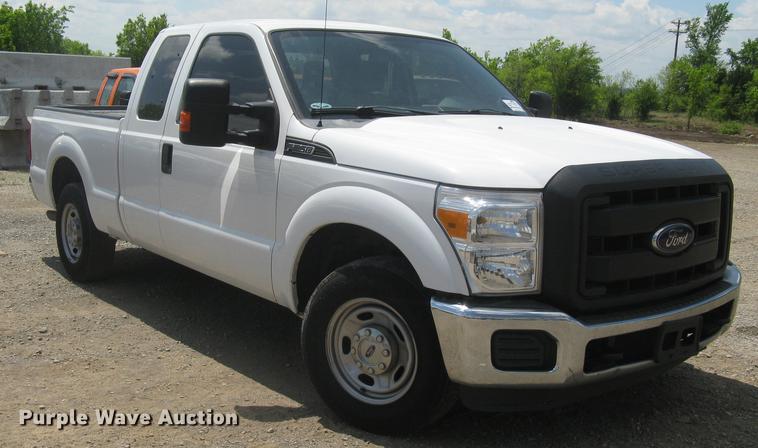 image for item DC1360 2016 Ford F250 Super Duty XL SuperCab pickup truck