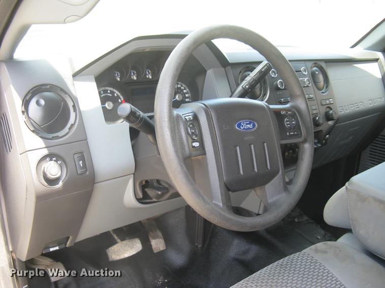 image for item DC1360 2016 Ford F250 Super Duty XL SuperCab pickup truck