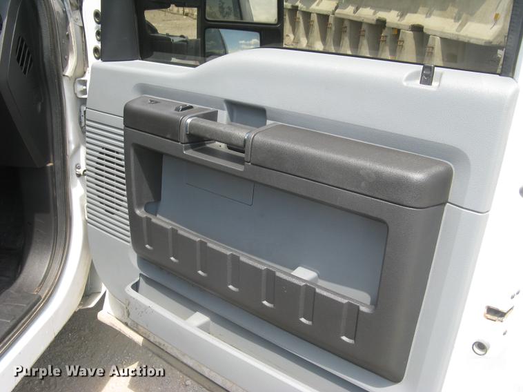 image for item DC1360 2016 Ford F250 Super Duty XL SuperCab pickup truck