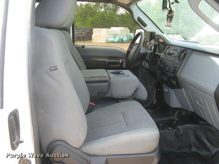 image for item DC1360 2016 Ford F250 Super Duty XL SuperCab pickup truck