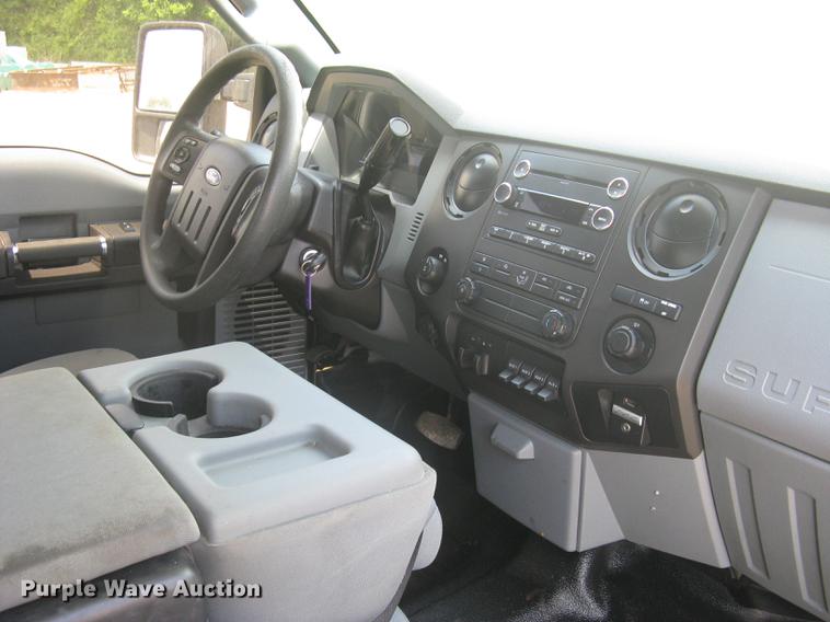 image for item DC1360 2016 Ford F250 Super Duty XL SuperCab pickup truck