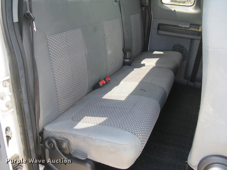 image for item DC1360 2016 Ford F250 Super Duty XL SuperCab pickup truck