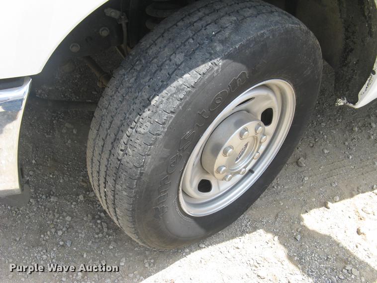 image for item DC1360 2016 Ford F250 Super Duty XL SuperCab pickup truck