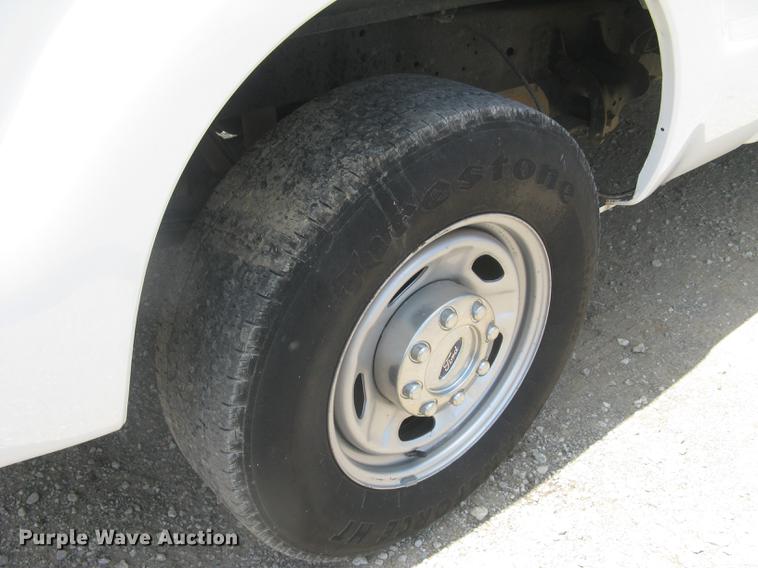 image for item DC1360 2016 Ford F250 Super Duty XL SuperCab pickup truck