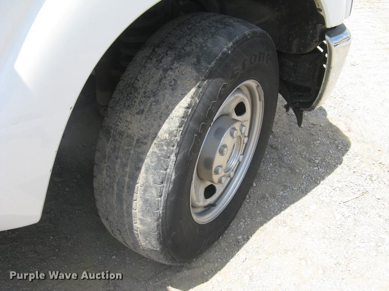 image for item DC1360 2016 Ford F250 Super Duty XL SuperCab pickup truck